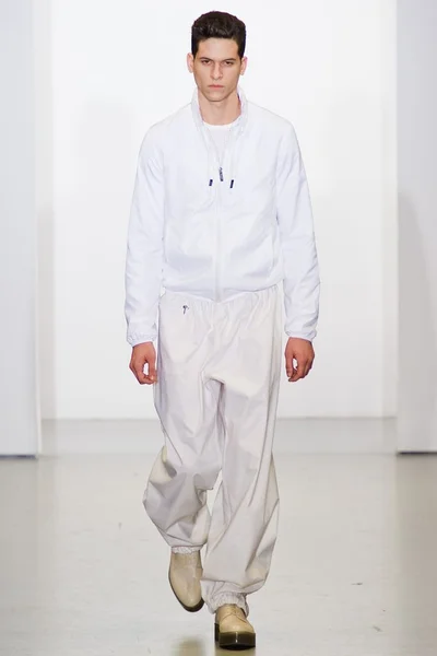Look 4